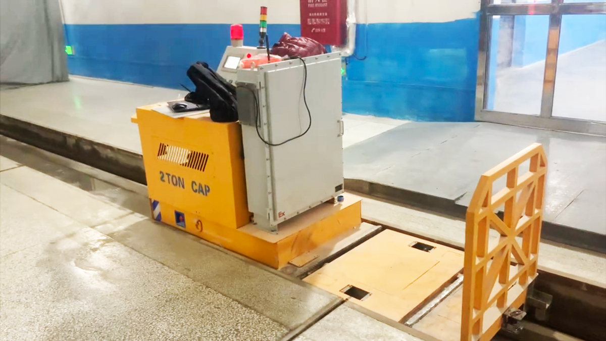 三臺(tái)RGV自動(dòng)化智能軌道車(chē)成功交付！